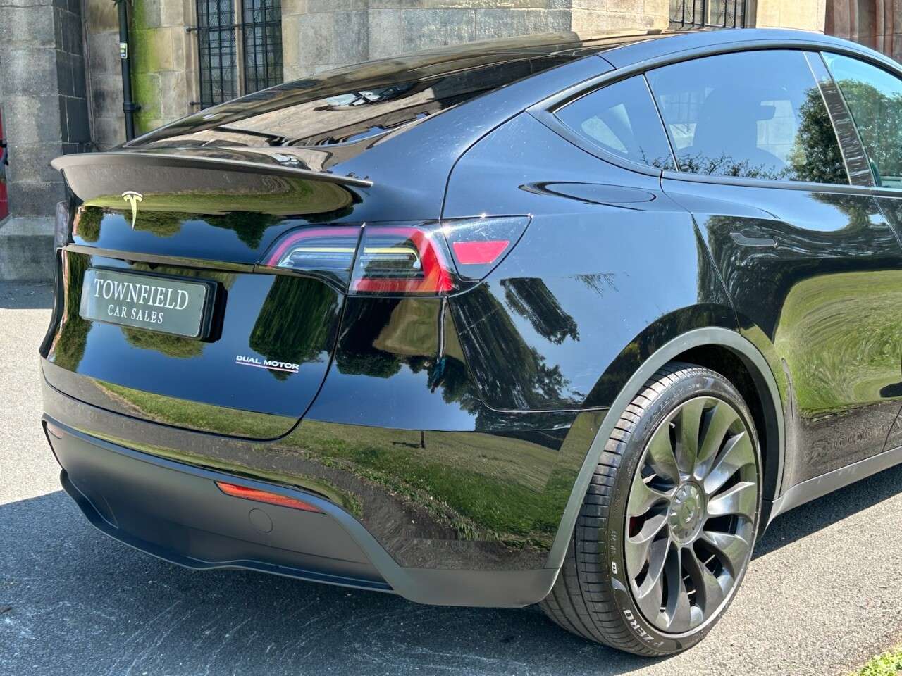 2023 TESLA MODEL Y 2023 TESLA MODEL Y