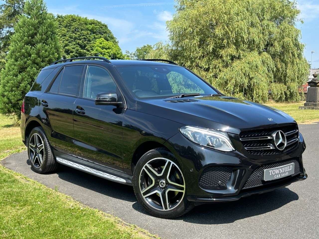 A 2018 MERCEDES GLE-CLASS GLE 350 D 4MATIC AMG NIGHT EDITION A 2018 MERCEDES GLE-CLASS GLE 350 D 4MATIC AMG NIGHT EDITION