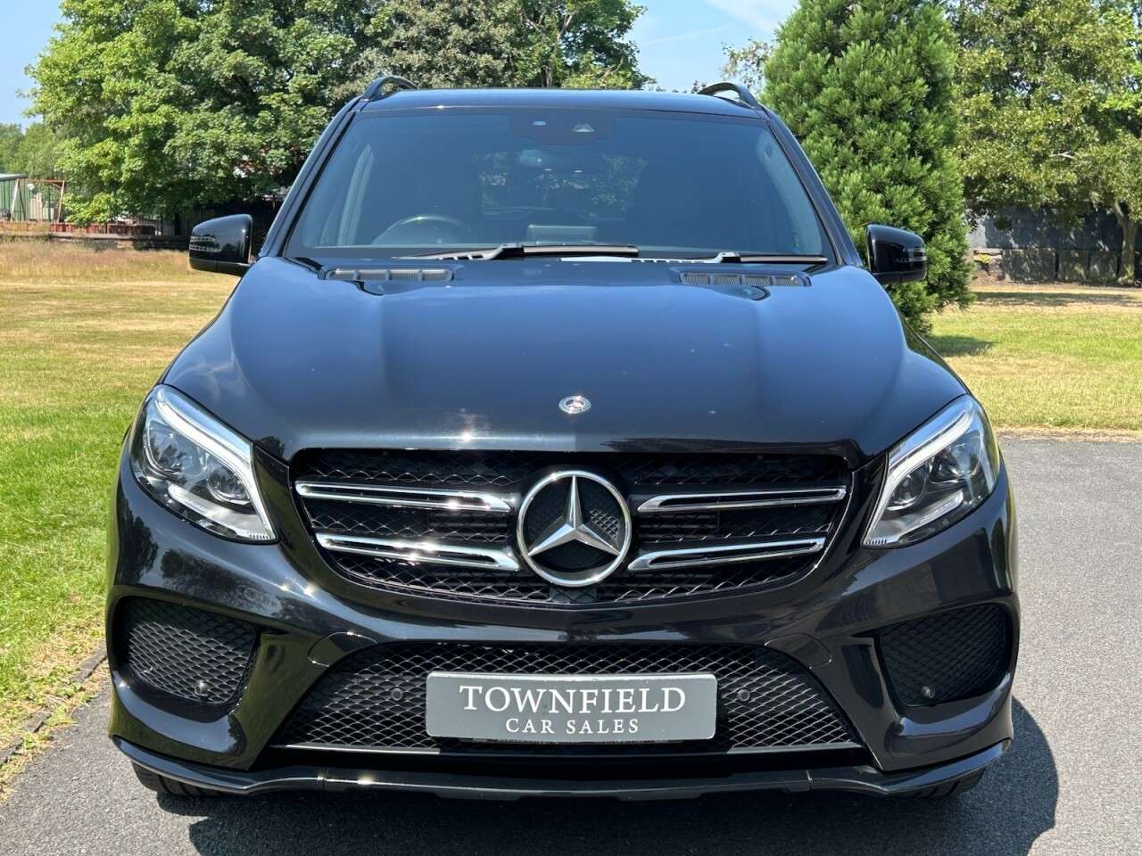 A 2018 MERCEDES GLE-CLASS GLE 350 D 4MATIC AMG NIGHT EDITION A 2018 MERCEDES GLE-CLASS GLE 350 D 4MATIC AMG NIGHT EDITION