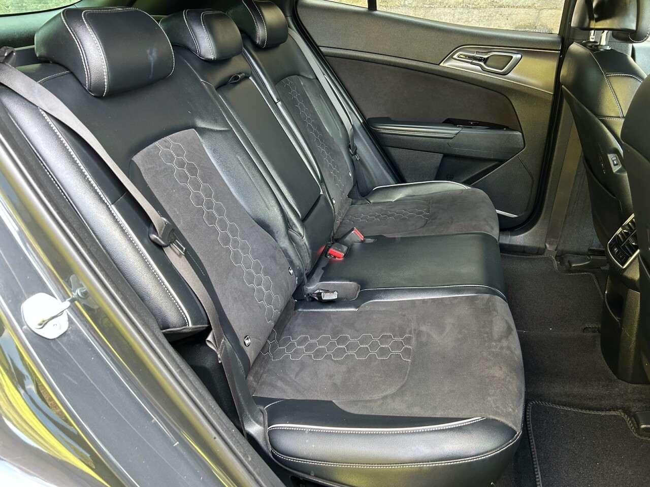 2023 KIA SPORTAGE 2023 KIA SPORTAGE