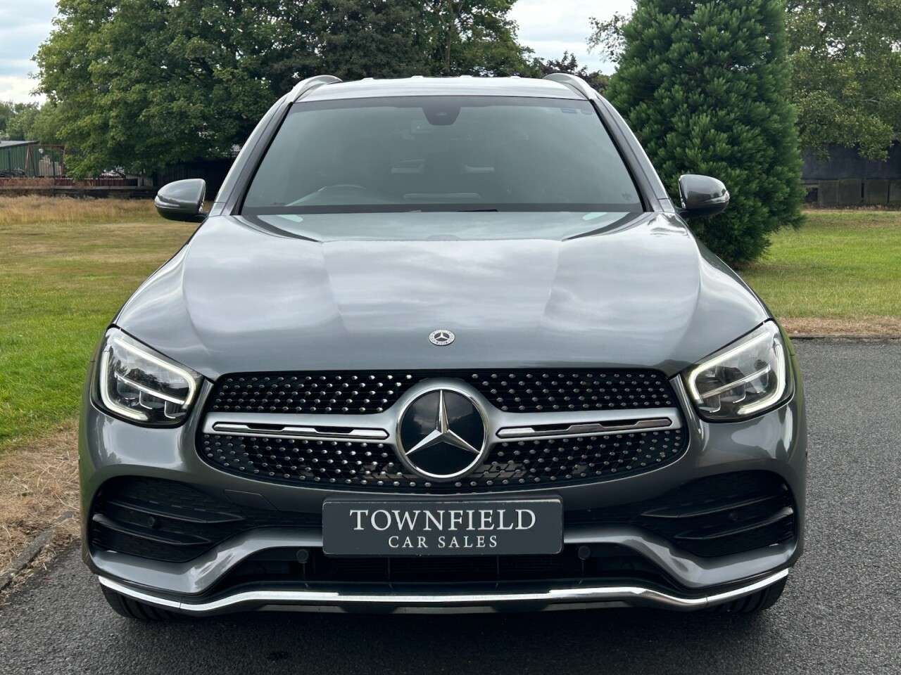 A 2020 MERCEDES-BENZ GLC 2.0 GLC220d AMG Line SUV 5dr Diesel G-Tronic+ 4MATIC Euro 6 (s/s) (194 ps) A 2020 MERCEDES-BENZ GLC 2.0 GLC220d AMG Line SUV 5dr Diesel G-Tronic+ 4MATIC Euro 6 (s/s) (194 ps)