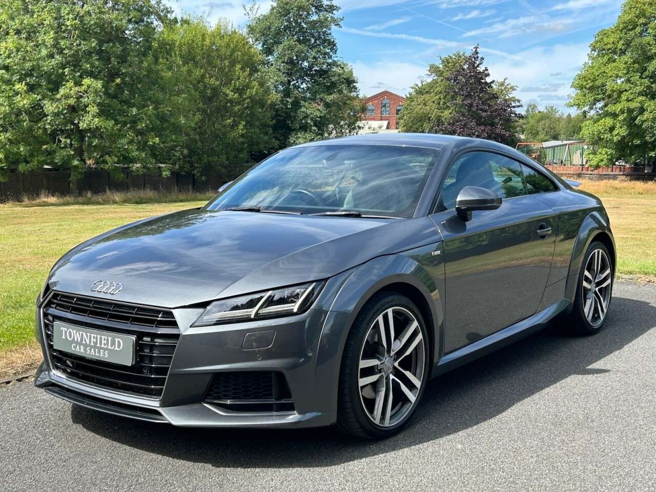 A 2015 AUDI TT 2.0 TDI ultra S line Coupe 3dr Diesel Manual Euro 6 (s/s) (184 ps) BANG & O A 2015 AUDI TT 2.0 TDI ultra S line Coupe 3dr Diesel Manual Euro 6 (s/s) (184 ps) BANG & O