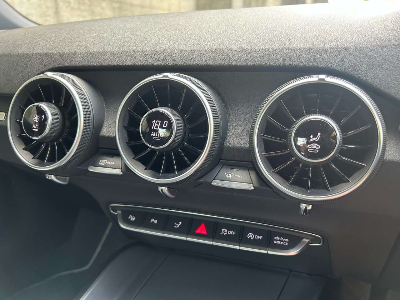 2015 AUDI TT 2015 AUDI TT