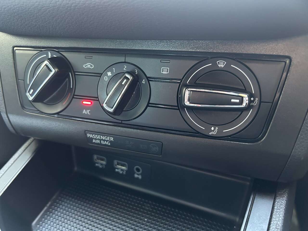 2020 SEAT IBIZA 2020 SEAT IBIZA