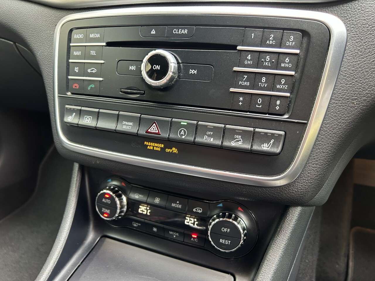 2015 MERCEDES-BENZ GLA 2015 MERCEDES-BENZ GLA