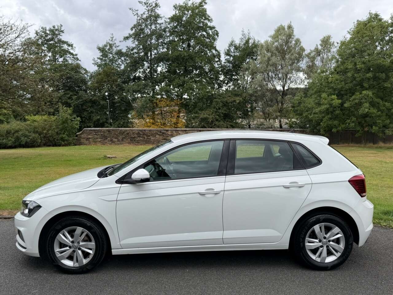 2019 VOLKSWAGEN POLO 2019 VOLKSWAGEN POLO