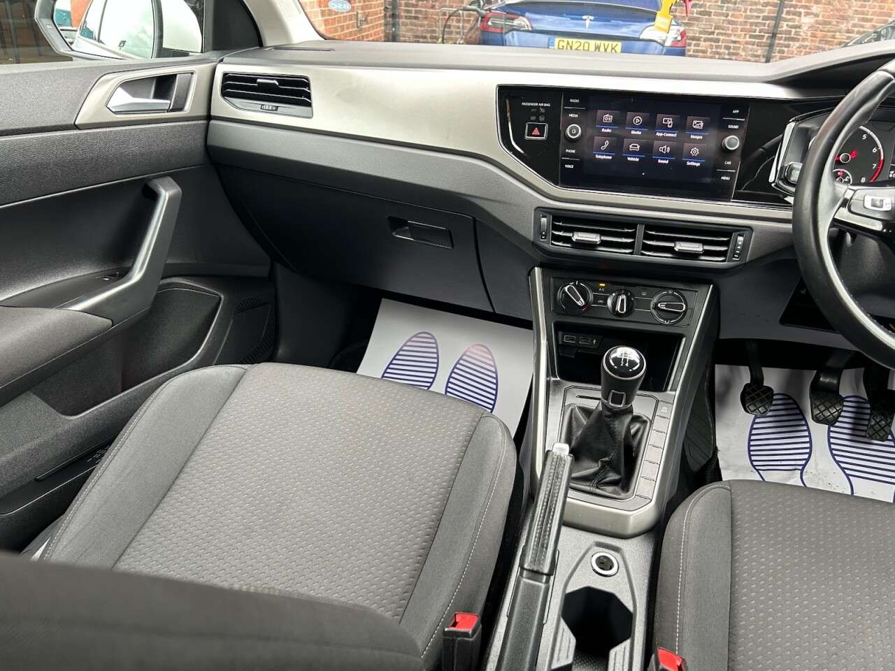 2019 VOLKSWAGEN POLO 2019 VOLKSWAGEN POLO