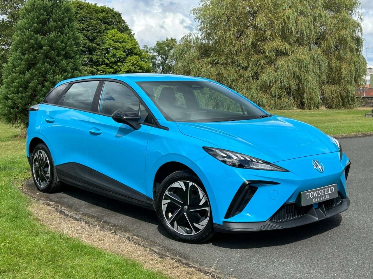 A 2023 MG MG4 51kWh SE Hatchback 5dr Electric Auto (170 ps) A 2023 MG MG4 51kWh SE Hatchback 5dr Electric Auto (170 ps)