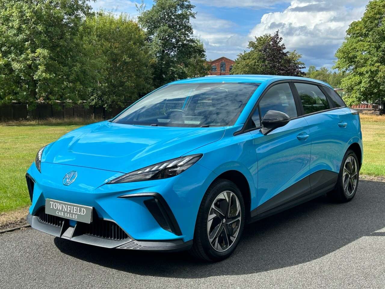 A 2023 MG MG4 51kWh SE Hatchback 5dr Electric Auto (170 ps) A 2023 MG MG4 51kWh SE Hatchback 5dr Electric Auto (170 ps)