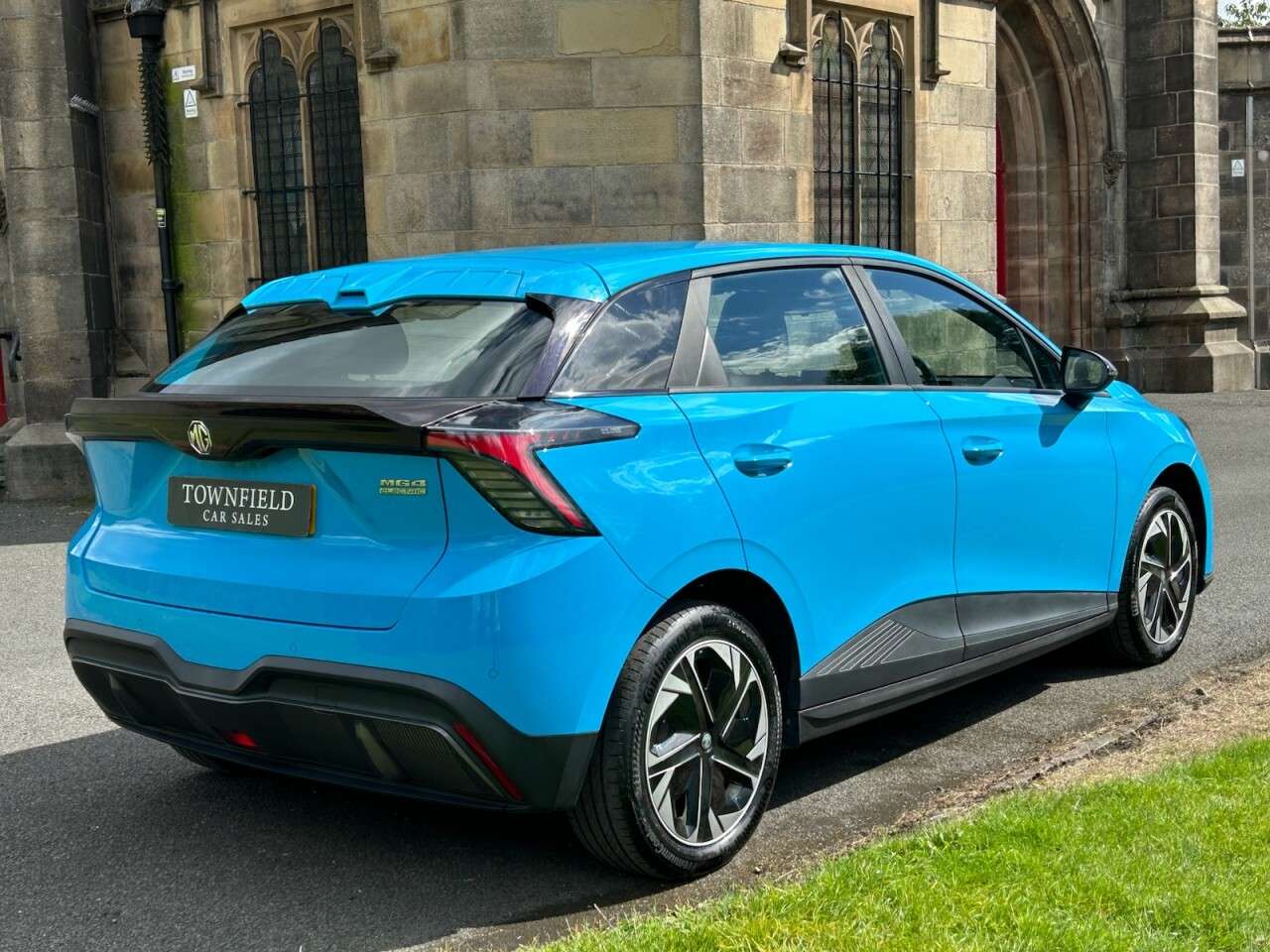 A 2023 MG MG4 51kWh SE Hatchback 5dr Electric Auto (170 ps) A 2023 MG MG4 51kWh SE Hatchback 5dr Electric Auto (170 ps)