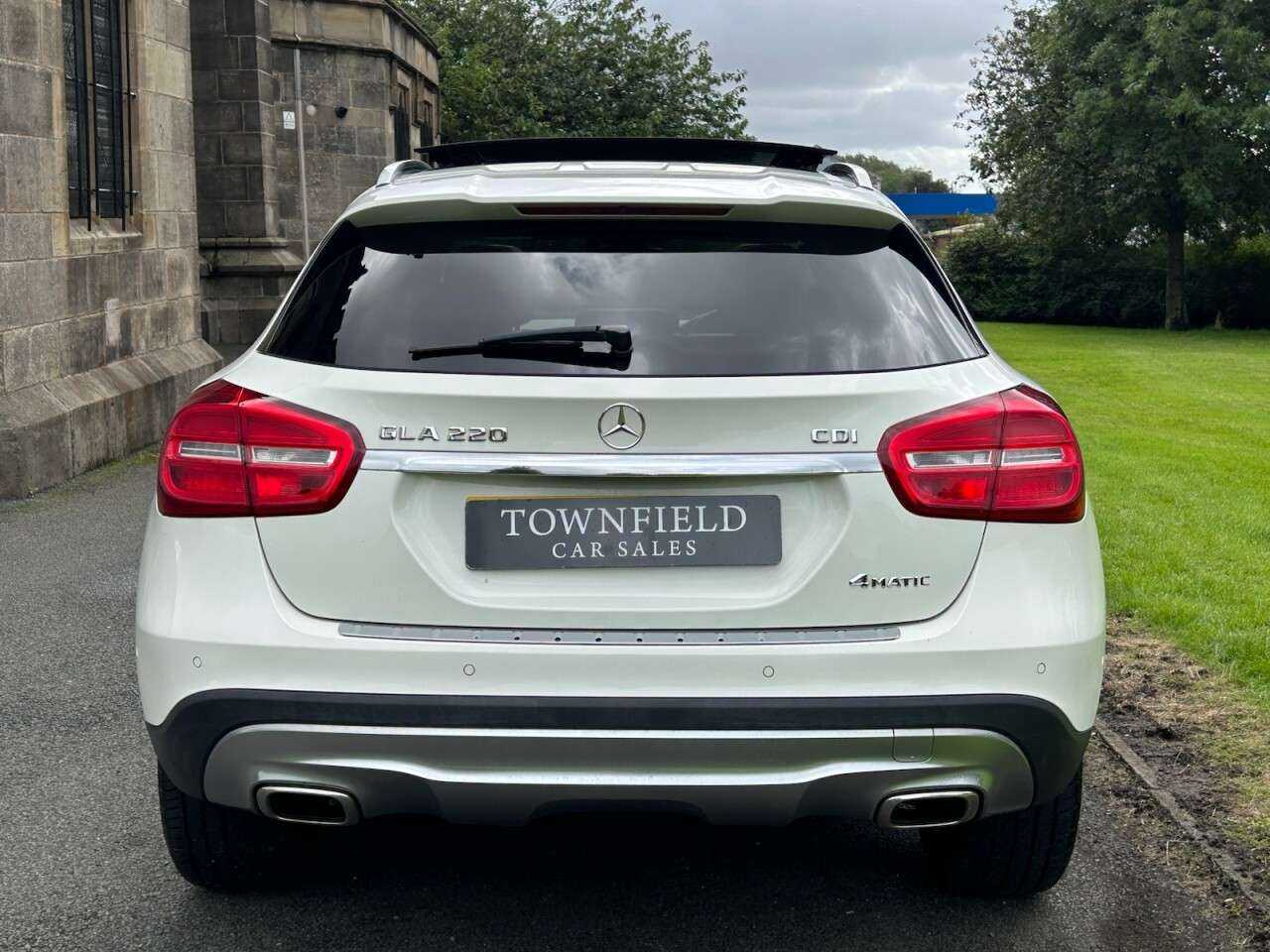2015 MERCEDES-BENZ GLA 2015 MERCEDES-BENZ GLA