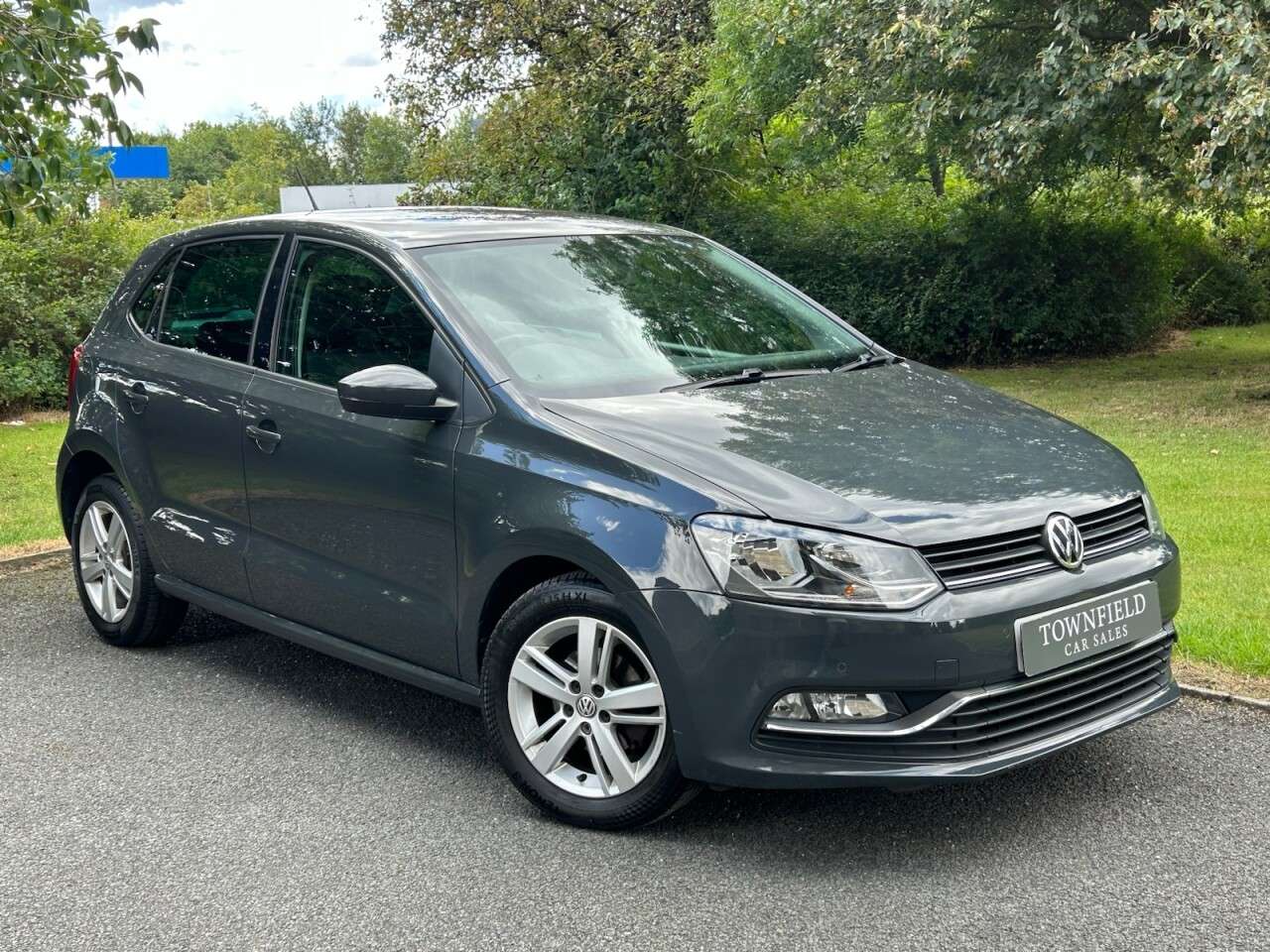 A 2016 VOLKSWAGEN POLO 1.0 BlueMotion Tech Match Hatchback 5dr Petrol Manual Euro 6 (s/s) (75 ps) A 2016 VOLKSWAGEN POLO 1.0 BlueMotion Tech Match Hatchback 5dr Petrol Manual Euro 6 (s/s) (75 ps)