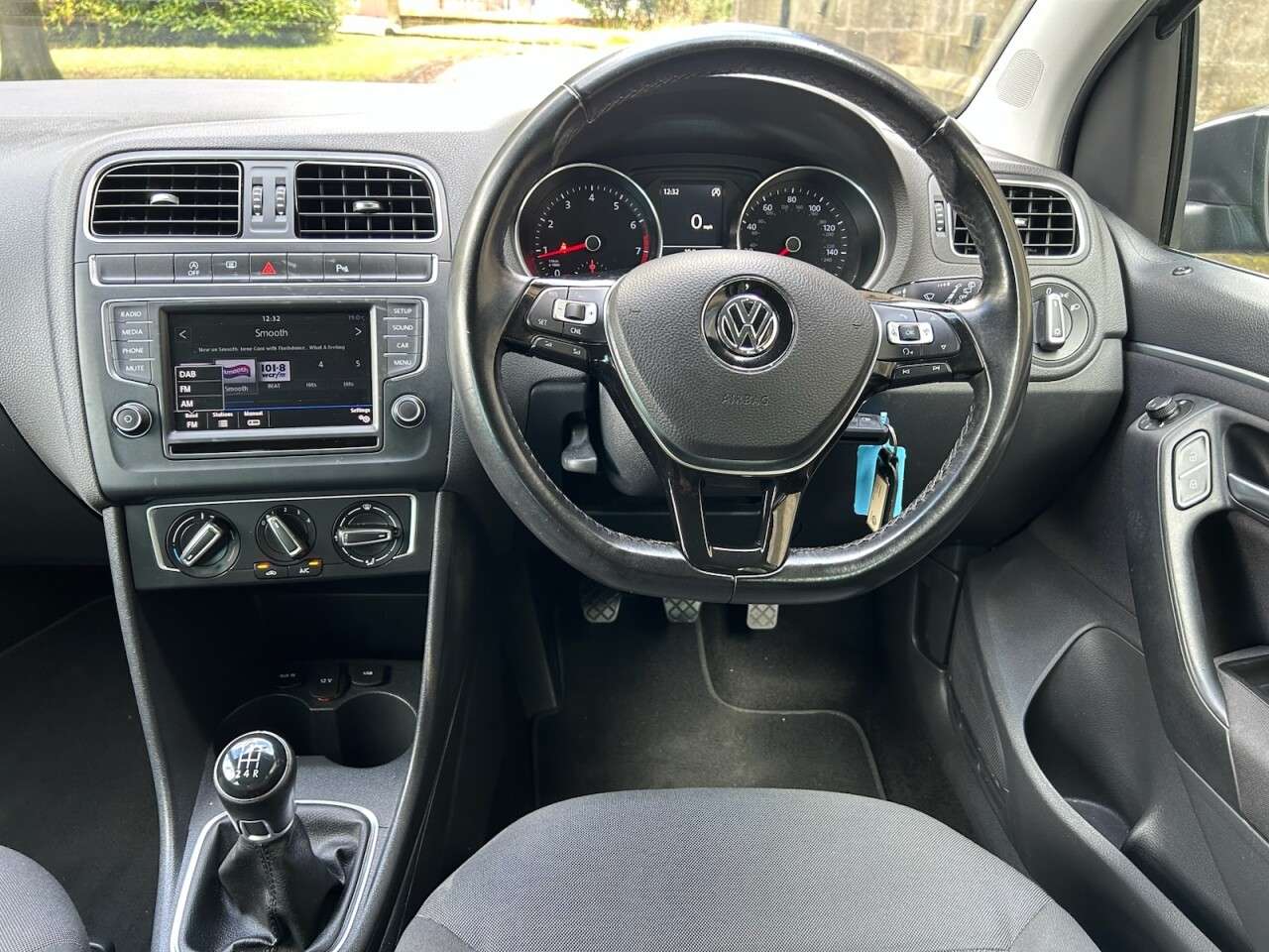 2016 VOLKSWAGEN POLO 2016 VOLKSWAGEN POLO