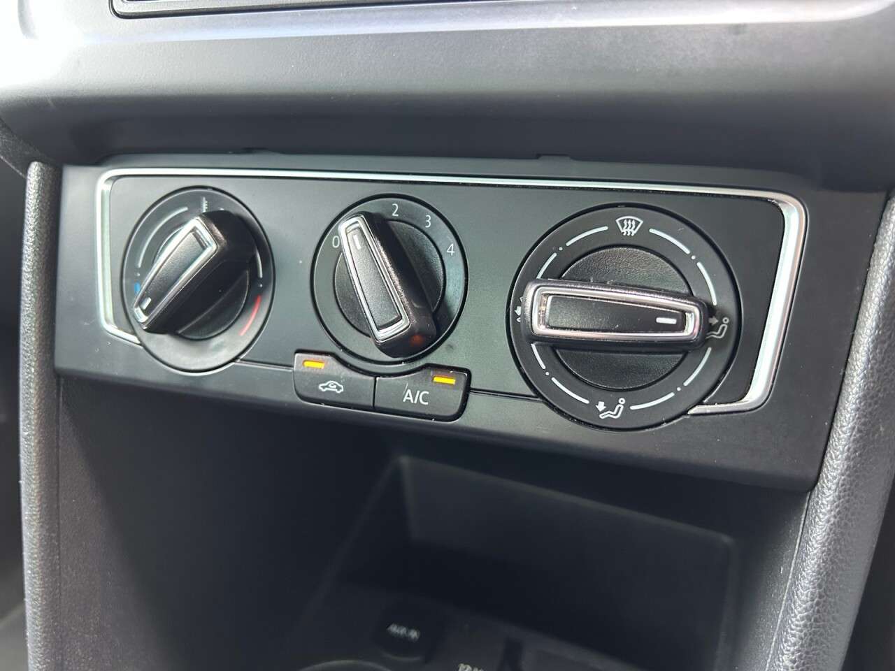 2016 VOLKSWAGEN POLO 2016 VOLKSWAGEN POLO