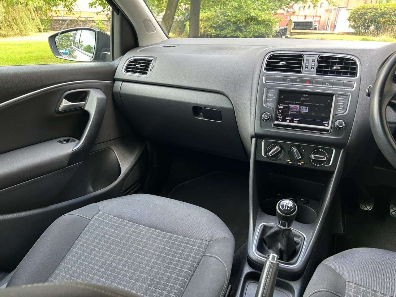 2016 VOLKSWAGEN POLO 2016 VOLKSWAGEN POLO