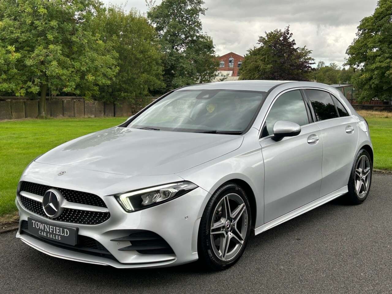 A 2021 MERCEDES-BENZ A CLASS 1.3 A180 AMG Line (Executive) Hatchback 5dr Petrol 7G-DCT Euro 6 (s/s) (136 A 2021 MERCEDES-BENZ A CLASS 1.3 A180 AMG Line (Executive) Hatchback 5dr Petrol 7G-DCT Euro 6 (s/s) (136