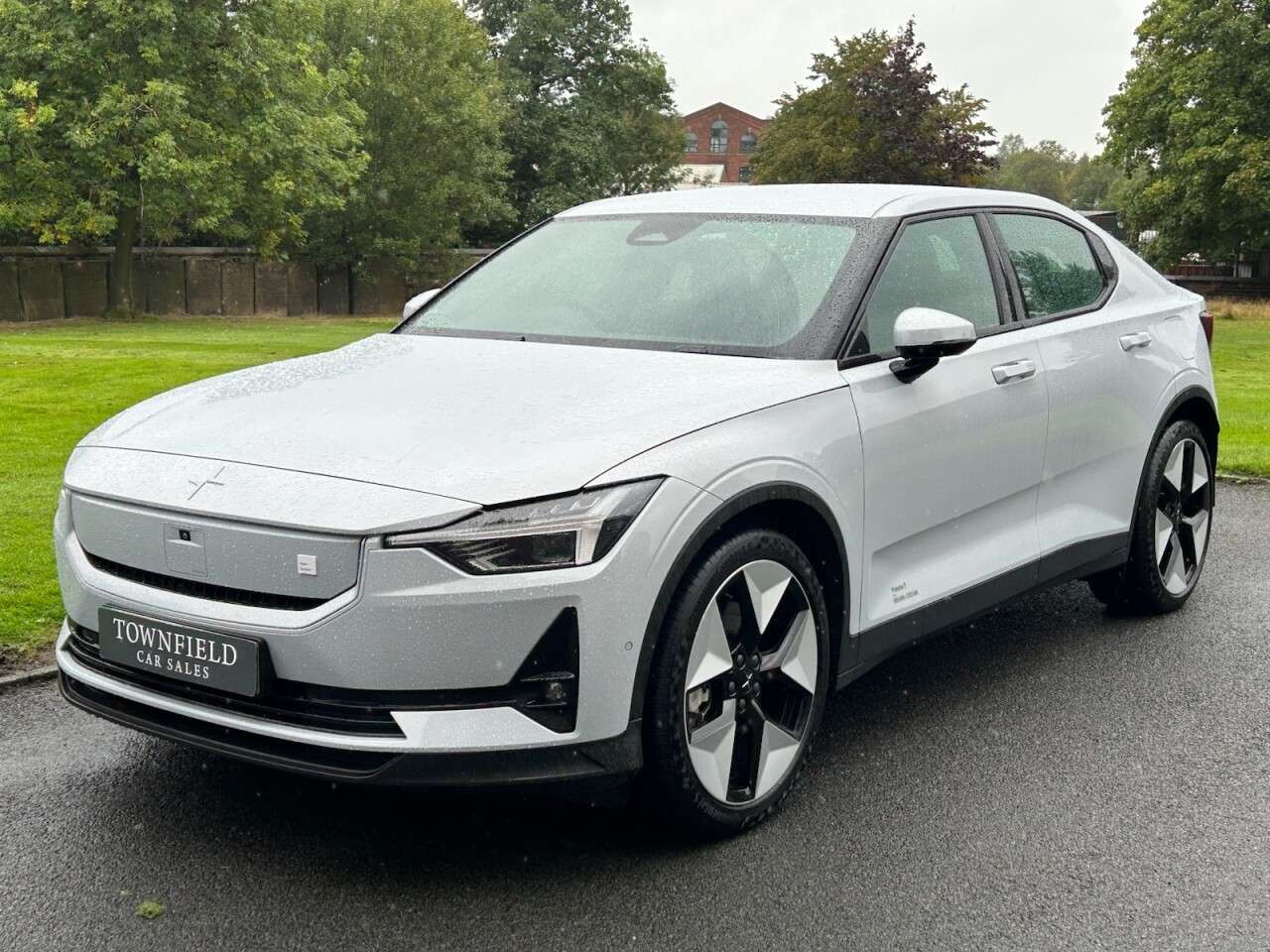 A 2024 POLESTAR POLESTAR 2 Single Motor 69kWh Standard Range Fastback 5dr Electric Auto RWD (272 ps) H A 2024 POLESTAR POLESTAR 2 Single Motor 69kWh Standard Range Fastback 5dr Electric Auto RWD (272 ps) H