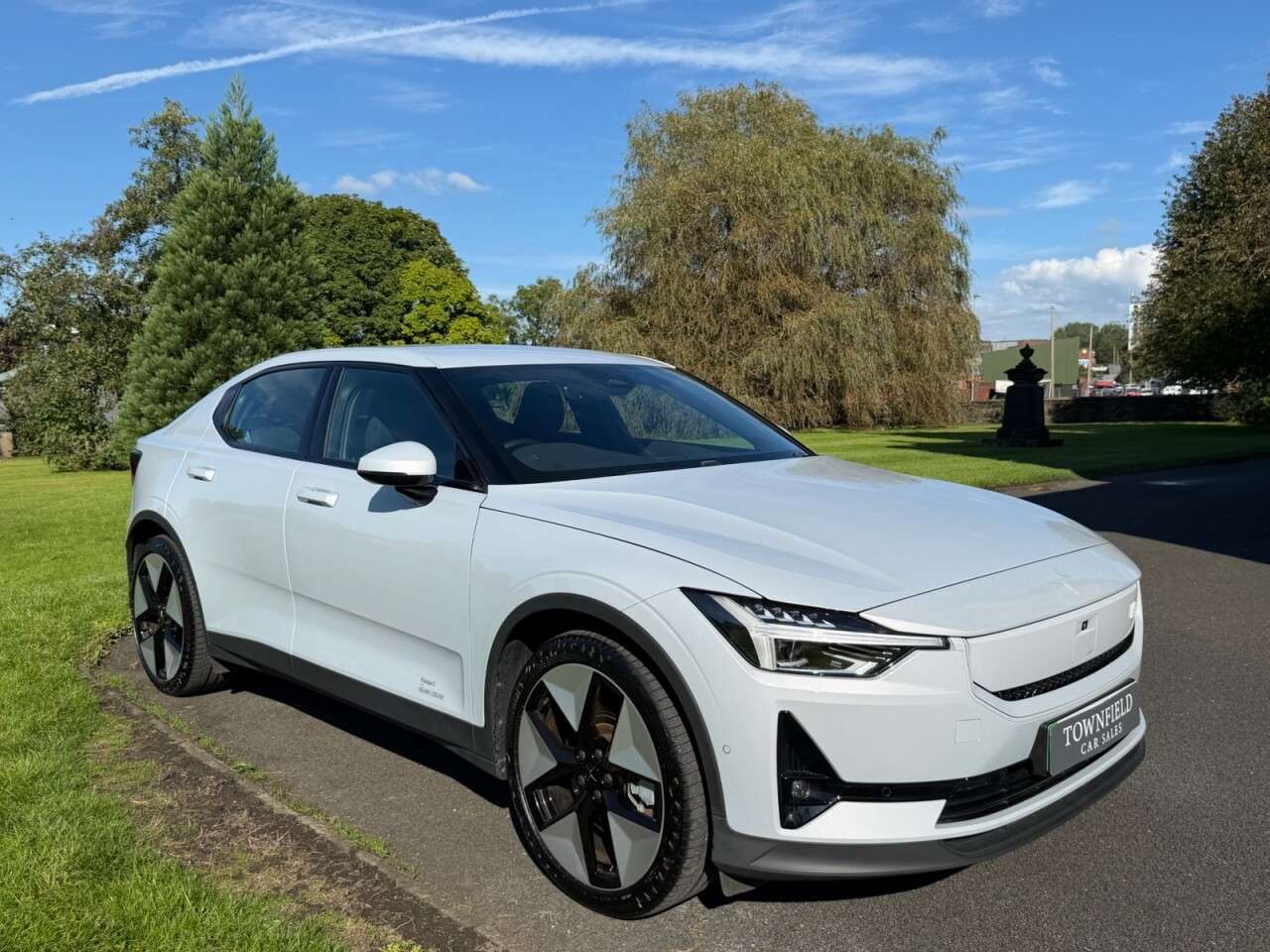 A 2024 POLESTAR POLESTAR 2 Single Motor 69kWh Standard Range Fastback 5dr Electric Auto RWD (272 ps) H A 2024 POLESTAR POLESTAR 2 Single Motor 69kWh Standard Range Fastback 5dr Electric Auto RWD (272 ps) H