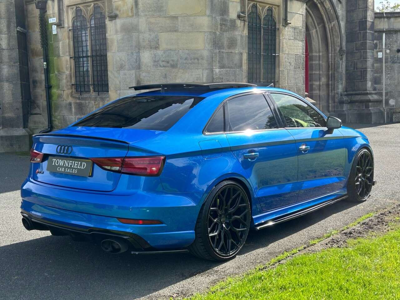A 2019 AUDI RS3 2.5 TFSI Audi Sport Edition Saloon 4dr Petrol S Tronic quattro Euro 6 (s/s) A 2019 AUDI RS3 2.5 TFSI Audi Sport Edition Saloon 4dr Petrol S Tronic quattro Euro 6 (s/s)