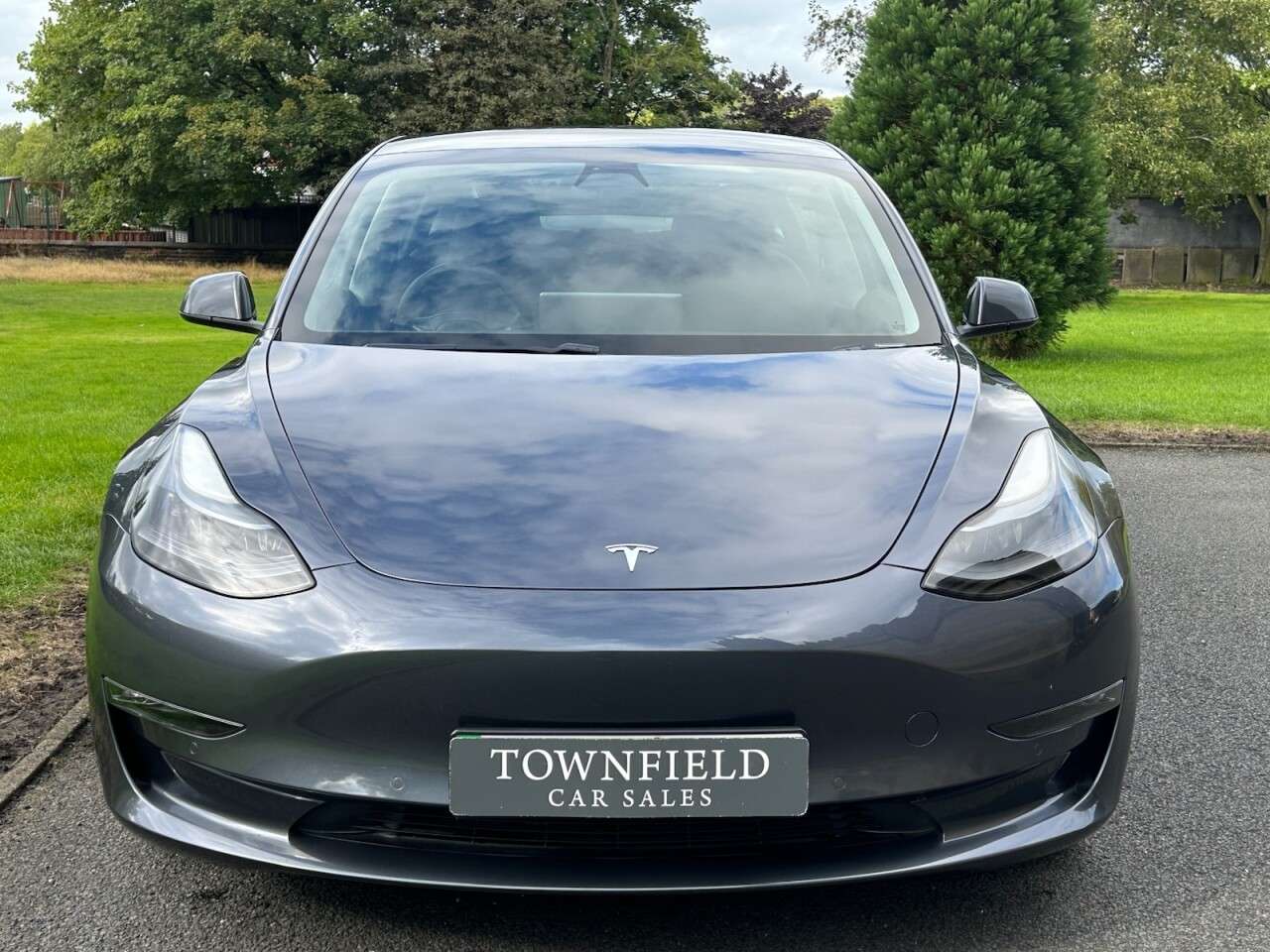A 2021 TESLA MODEL 3 (Dual Motor) Performance Saloon 4dr Electric Auto 4WDE (Performance Upgrade A 2021 TESLA MODEL 3 (Dual Motor) Performance Saloon 4dr Electric Auto 4WDE (Performance Upgrade