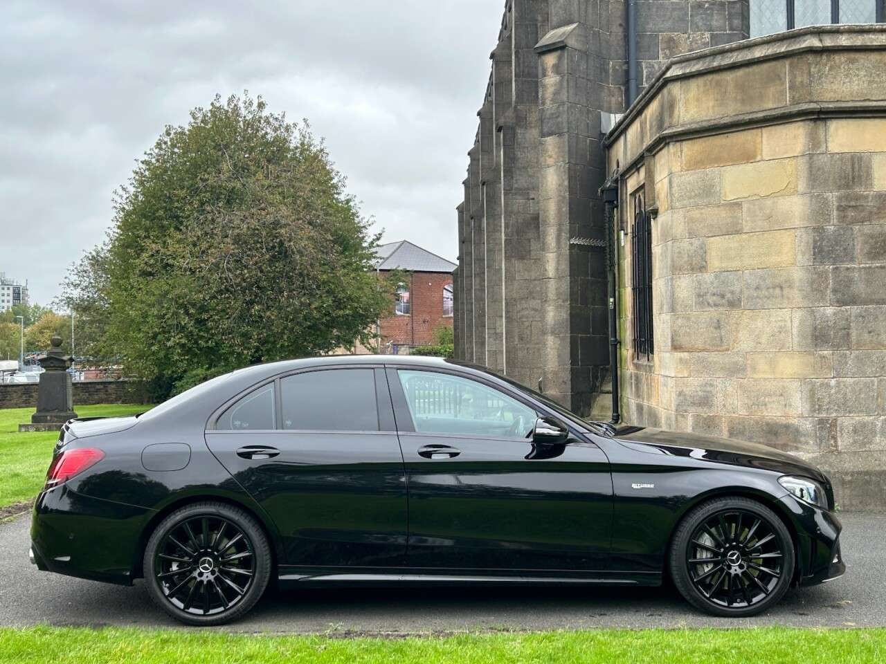A 2019 MERCEDES-BENZ C CLASS 3.0 C43 V6 AMG (Premium) Saloon 4dr Petrol G-Tronic+ 4MATIC Euro 6 (s/s) (3 A 2019 MERCEDES-BENZ C CLASS 3.0 C43 V6 AMG (Premium) Saloon 4dr Petrol G-Tronic+ 4MATIC Euro 6 (s/s) (3