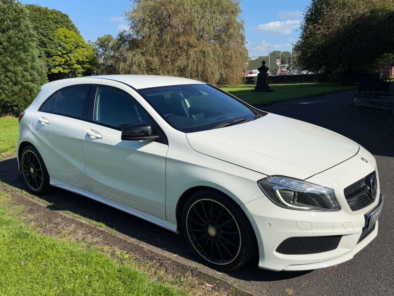 A 2015 MERCEDES-BENZ A CLASS 2.1 A200 CDI AMG Night Edition Hatchback 5dr Diesel 7G-DCT Euro 6 (s/s) (13 A 2015 MERCEDES-BENZ A CLASS 2.1 A200 CDI AMG Night Edition Hatchback 5dr Diesel 7G-DCT Euro 6 (s/s) (13