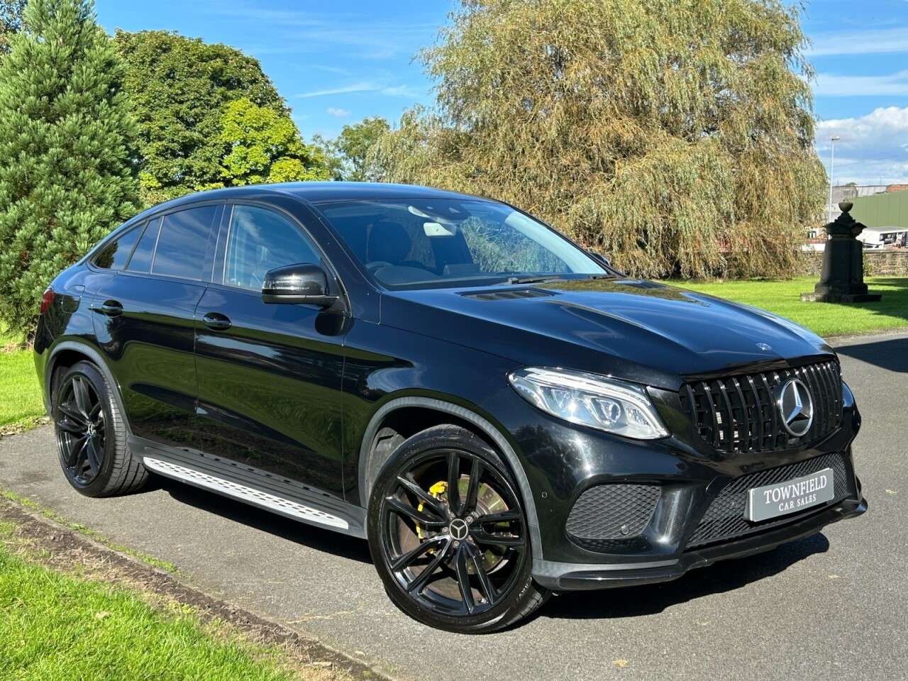 A 2016 MERCEDES-BENZ GLE 3.0 GLE350d V6 AMG Line Coupe 5dr Diesel G-Tronic 4MATIC Euro 6 (s/s) (258 A 2016 MERCEDES-BENZ GLE 3.0 GLE350d V6 AMG Line Coupe 5dr Diesel G-Tronic 4MATIC Euro 6 (s/s) (258