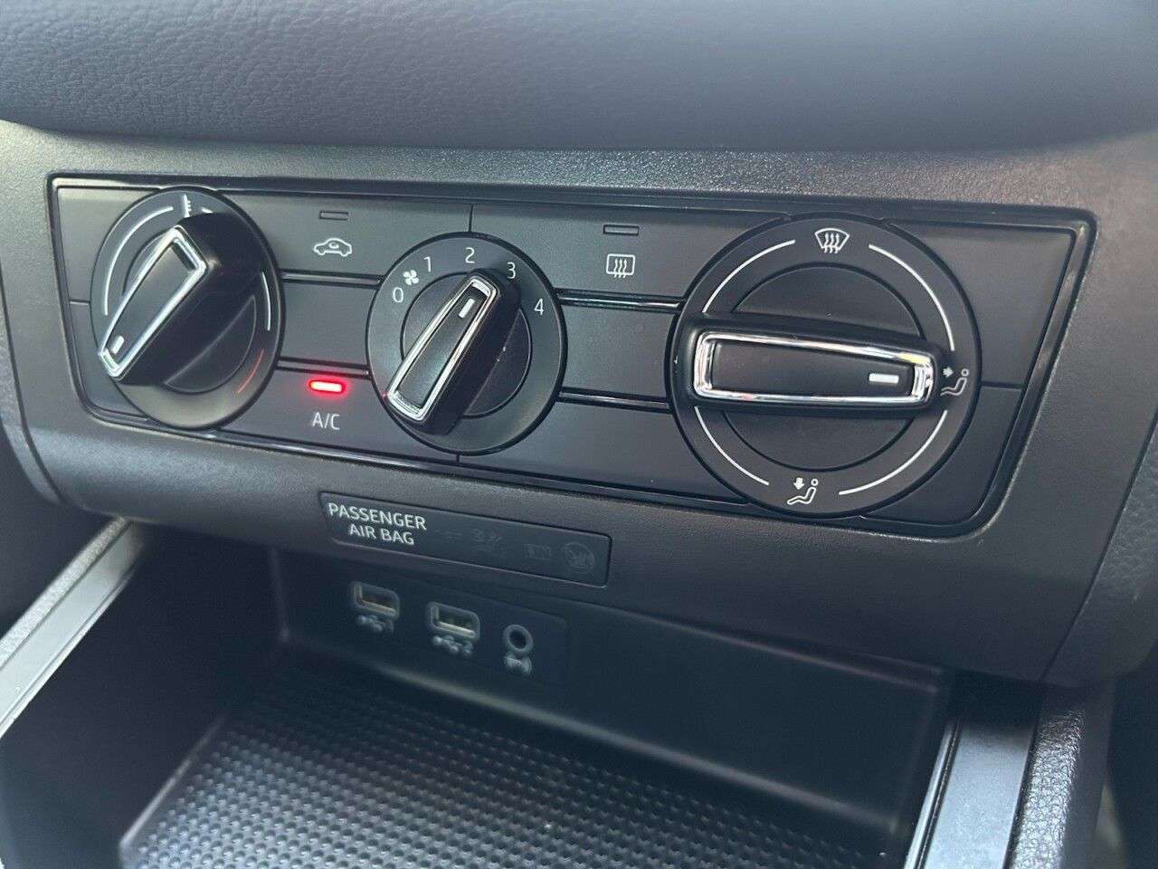 2020 SEAT IBIZA 2020 SEAT IBIZA