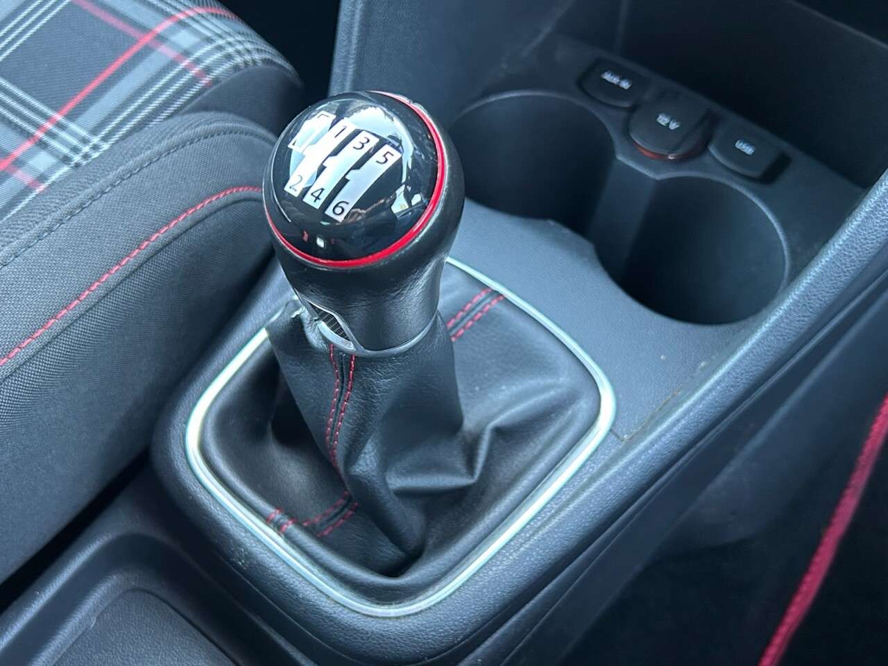 2016 VOLKSWAGEN POLO 2016 VOLKSWAGEN POLO