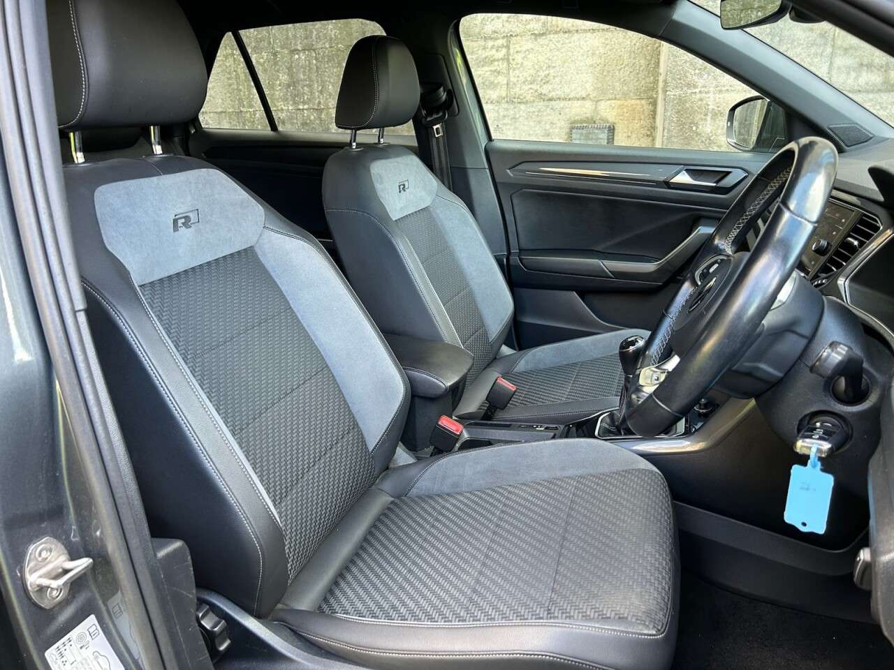 2021 VOLKSWAGEN T-ROC 2021 VOLKSWAGEN T-ROC