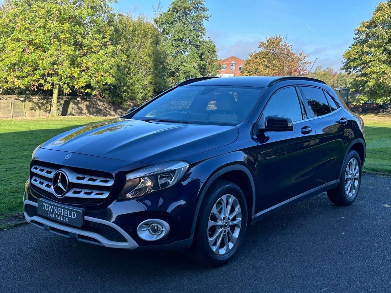 A 2018 MERCEDES-BENZ GLA 1.6 GLA200 SE (Executive) SUV 5dr Petrol 7G-DCT Euro 6 (s/s) (156 ps) 17INC A 2018 MERCEDES-BENZ GLA 1.6 GLA200 SE (Executive) SUV 5dr Petrol 7G-DCT Euro 6 (s/s) (156 ps) 17INC