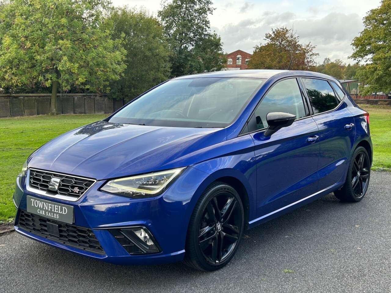 A 2019 SEAT IBIZA 1.0 TSI FR Sport Hatchback 5dr Petrol Manual Euro 6 (s/s) GPF (95 ps) SAT N A 2019 SEAT IBIZA 1.0 TSI FR Sport Hatchback 5dr Petrol Manual Euro 6 (s/s) GPF (95 ps) SAT N
