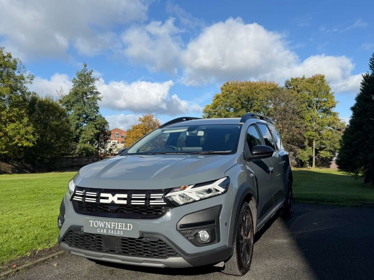 A 2023 DACIA JOGGER 1.0 TCe Extreme SE MPV 5dr Petrol Manual Euro 6 (s/s) (110 ps) PARKING SENS A 2023 DACIA JOGGER 1.0 TCe Extreme SE MPV 5dr Petrol Manual Euro 6 (s/s) (110 ps) PARKING SENS