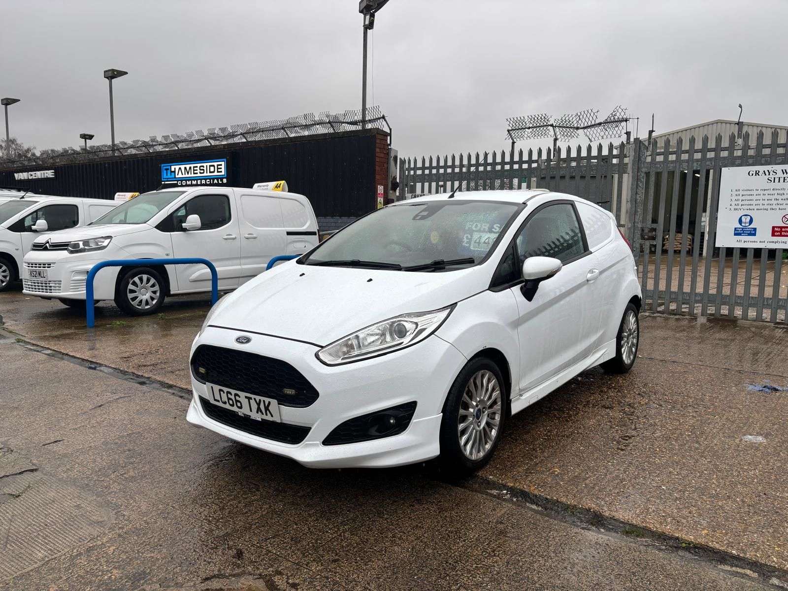 A 2016 FORD FIESTA VAN 1.5 TDCi Sport Panel Van 3dr Diesel Manual (94 g/km, 93.7 bhp) A 2016 FORD FIESTA VAN 1.5 TDCi Sport Panel Van 3dr Diesel Manual (94 g/km, 93.7 bhp)