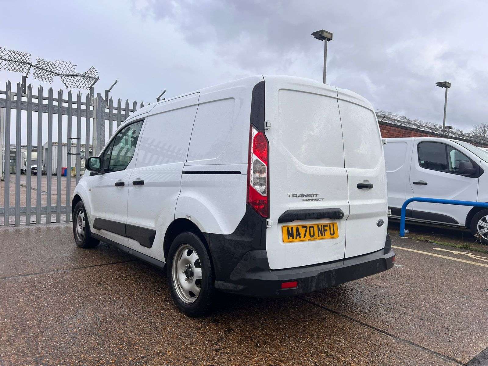 A 2020 FORD TRANSIT COURIER 1.5 TDCi Panel Van 5dr Diesel Manual L1 Euro 6 (75 ps) A 2020 FORD TRANSIT COURIER 1.5 TDCi Panel Van 5dr Diesel Manual L1 Euro 6 (75 ps)