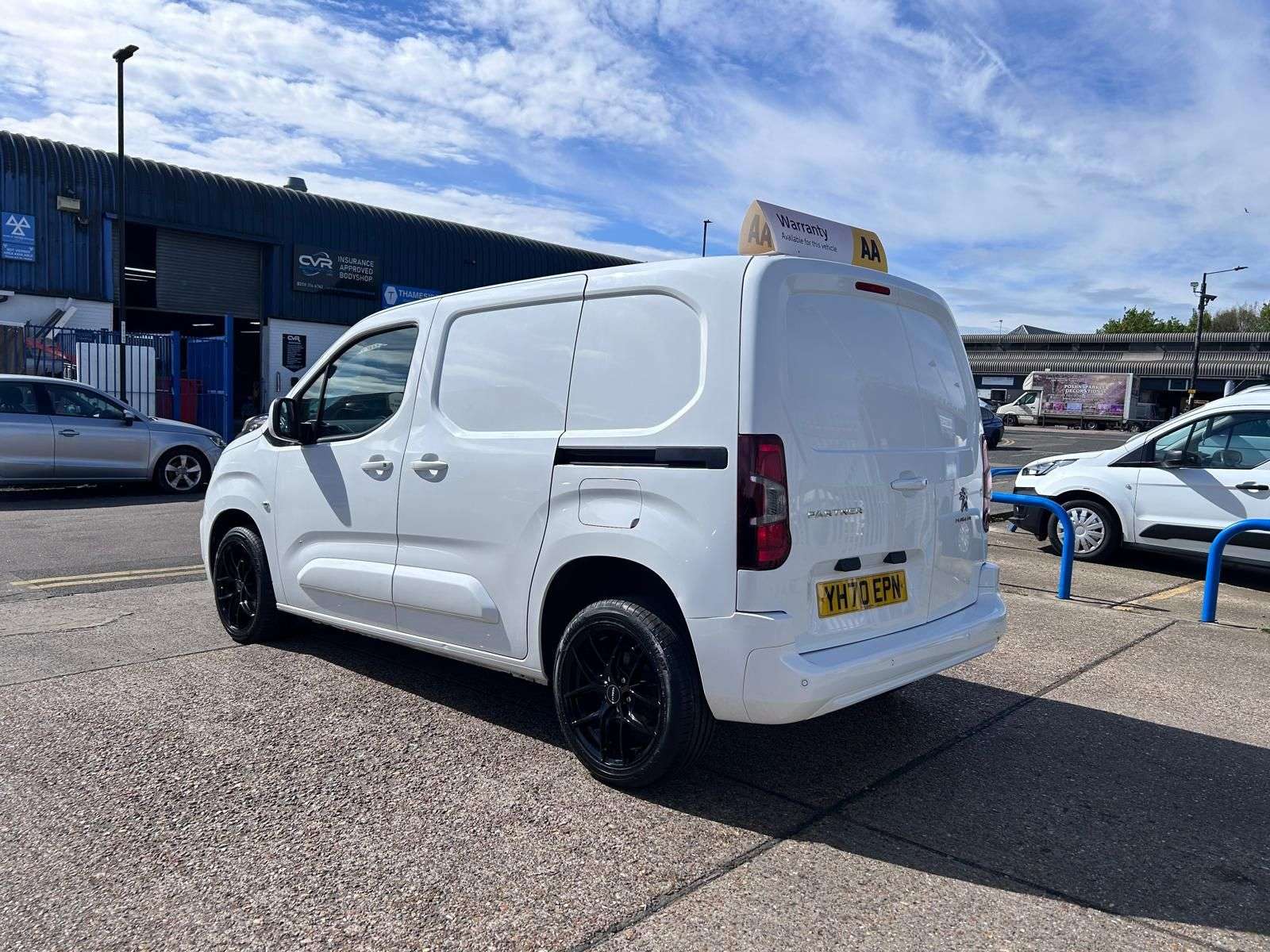 A 2020 PEUGEOT PARTNER 1.5 BlueHDi 1000 Professional Standard Panel Van 5dr Diesel Manual SWB Euro 6 (s/s) (100 bhp) A 2020 PEUGEOT PARTNER 1.5 BlueHDi 1000 Professional Standard Panel Van 5dr Diesel Manual SWB Euro 6 (s/s) (100 bhp)