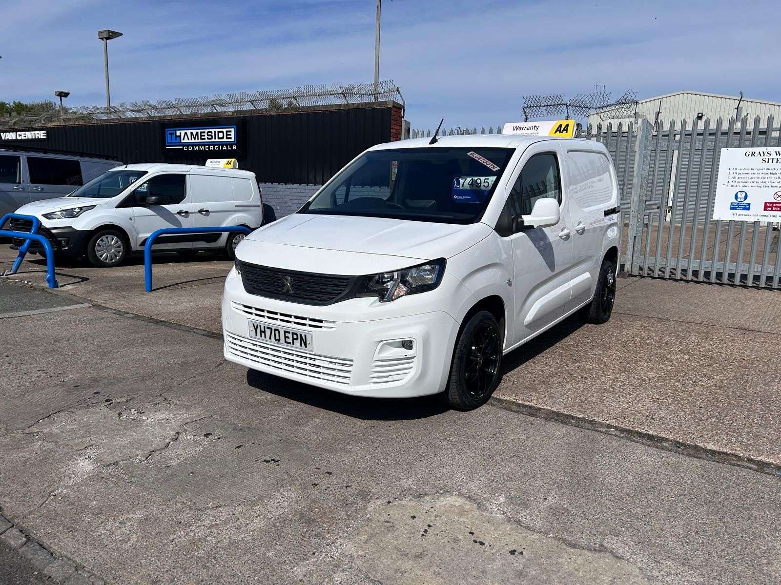 A 2020 PEUGEOT PARTNER 1.5 BlueHDi 1000 Professional Standard Panel Van 5dr Diesel Manual SWB Euro 6 (s/s) (100 bhp) A 2020 PEUGEOT PARTNER 1.5 BlueHDi 1000 Professional Standard Panel Van 5dr Diesel Manual SWB Euro 6 (s/s) (100 bhp)