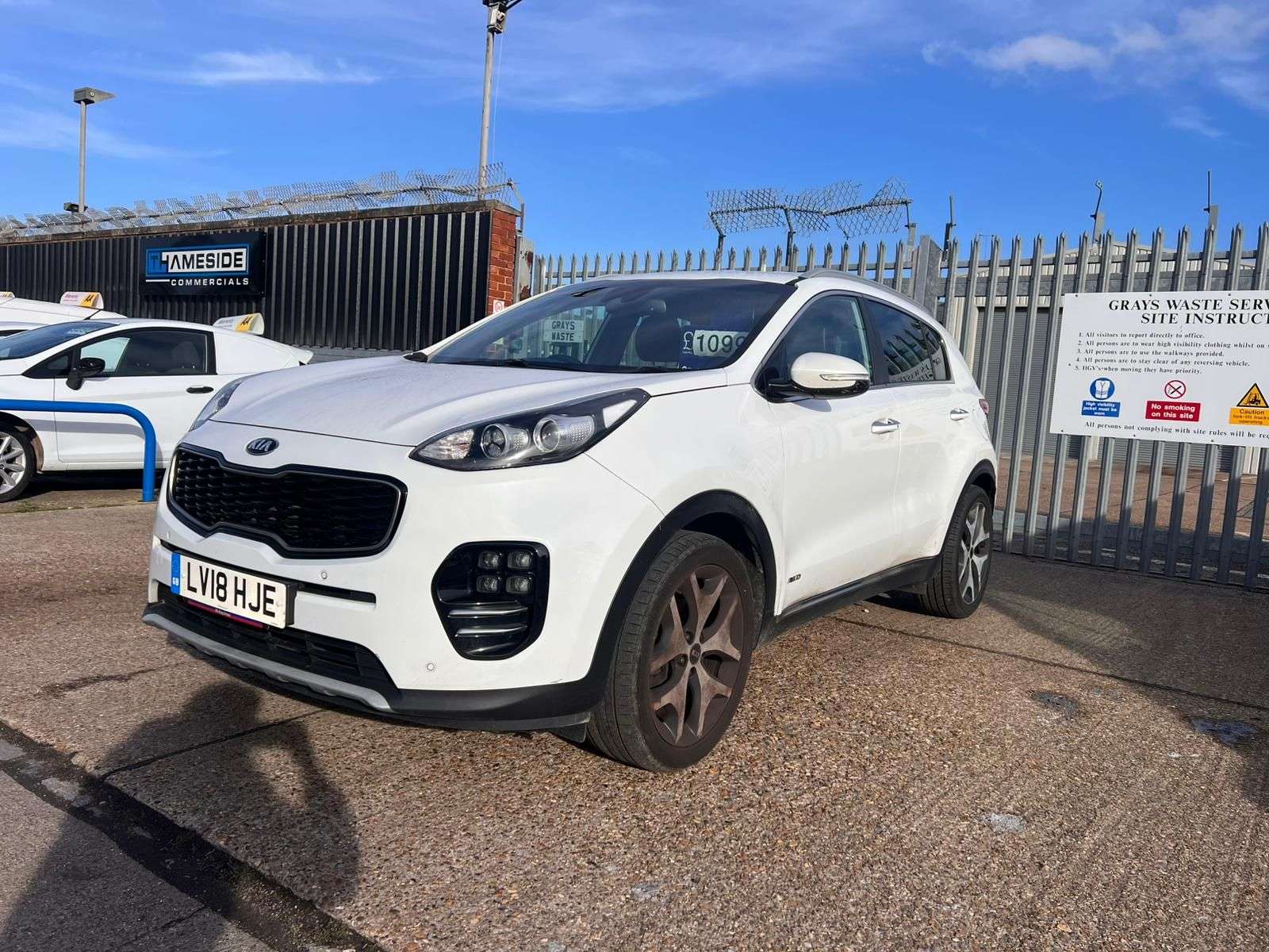 A 2018 KIA SPORTAGE 1.6 T-GDi GT-Line SUV 5dr Petrol DCT AWD Euro 6 (174 bhp) A 2018 KIA SPORTAGE 1.6 T-GDi GT-Line SUV 5dr Petrol DCT AWD Euro 6 (174 bhp)