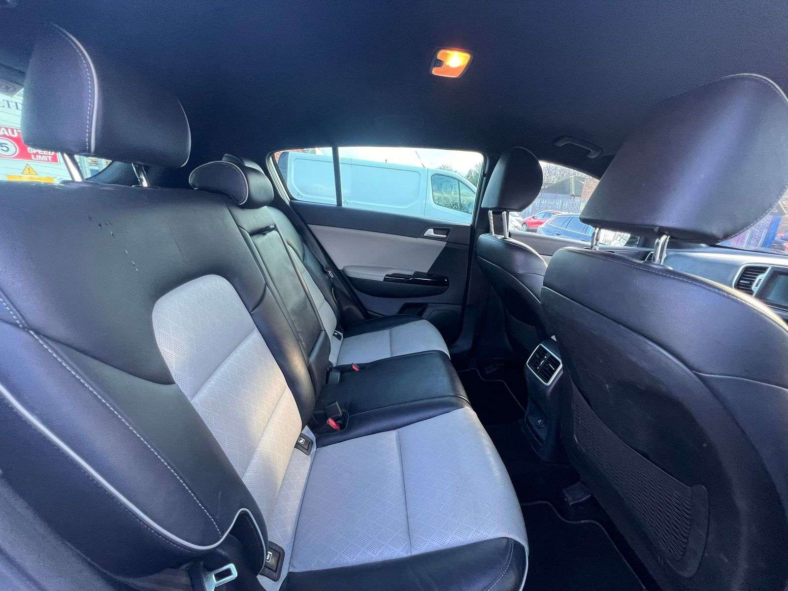 2018 KIA SPORTAGE 2018 KIA SPORTAGE