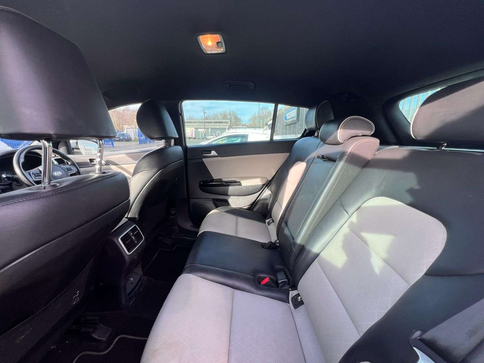 2018 KIA SPORTAGE 2018 KIA SPORTAGE