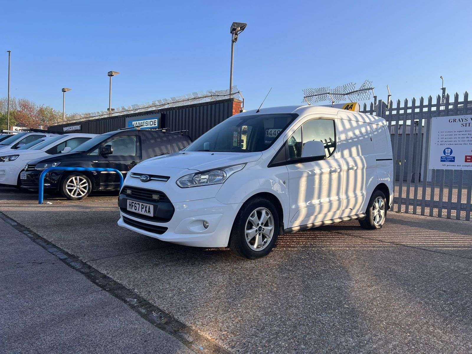 A 2017 FORD TRANSIT CONNECT 1.5 TDCi 200 Limited Panel Van 5dr Diesel Manual L1 H1 (119 g/km, 118 bhp) A 2017 FORD TRANSIT CONNECT 1.5 TDCi 200 Limited Panel Van 5dr Diesel Manual L1 H1 (119 g/km, 118 bhp)