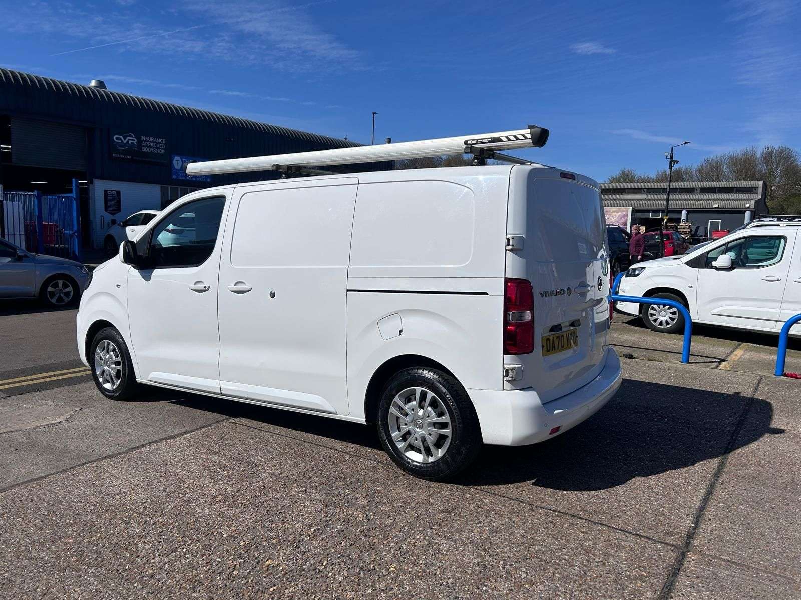 A 2020 VAUXHALL VIVARO 1.5 Turbo D 2700 Sportive Panel Van 5dr Diesel Manual L1 H1 Euro 6 (s/s) (120 ps) A 2020 VAUXHALL VIVARO 1.5 Turbo D 2700 Sportive Panel Van 5dr Diesel Manual L1 H1 Euro 6 (s/s) (120 ps)