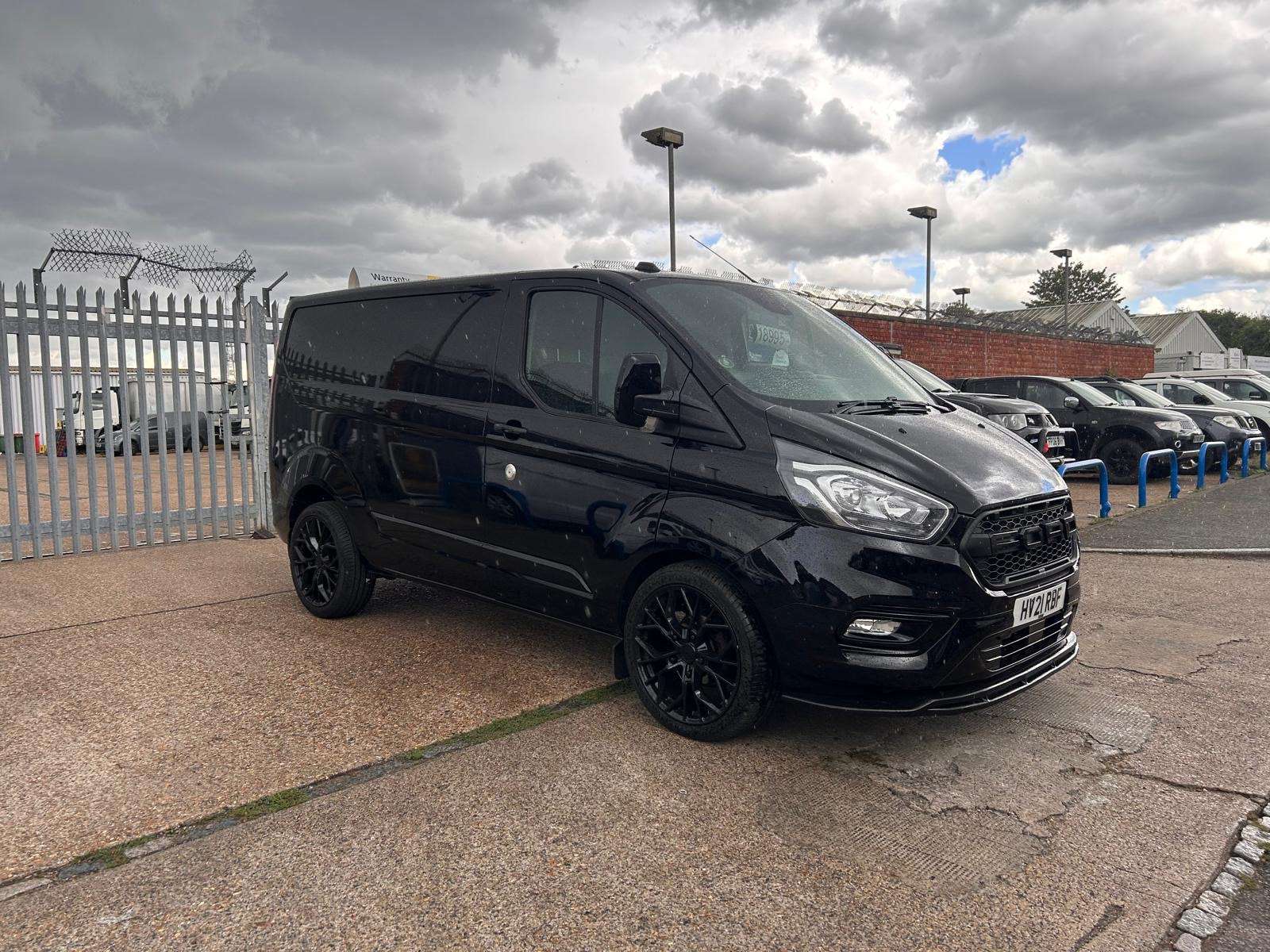 A 2021 FORD TRANSIT CUSTOM 2.0 300 EcoBlue Limited Panel Van 5dr Diesel Manual L1 H1 Euro 6 (s/s) (130 ps) A 2021 FORD TRANSIT CUSTOM 2.0 300 EcoBlue Limited Panel Van 5dr Diesel Manual L1 H1 Euro 6 (s/s) (130 ps)