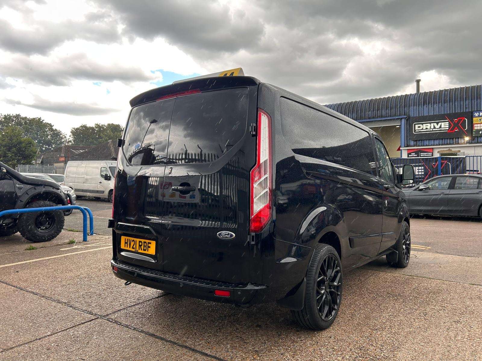 A 2021 FORD TRANSIT CUSTOM 2.0 300 EcoBlue Limited Panel Van 5dr Diesel Manual L1 H1 Euro 6 (s/s) (130 ps) A 2021 FORD TRANSIT CUSTOM 2.0 300 EcoBlue Limited Panel Van 5dr Diesel Manual L1 H1 Euro 6 (s/s) (130 ps)