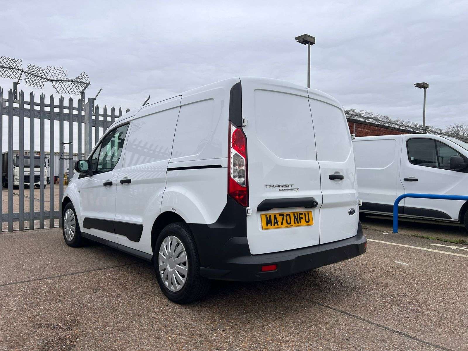 A 2020 FORD TRANSIT CONNECT 1.5 220 EcoBlue Leader Panel Van 5dr Diesel Manual L1 Euro 6 (s/s) (75 ps) A 2020 FORD TRANSIT CONNECT 1.5 220 EcoBlue Leader Panel Van 5dr Diesel Manual L1 Euro 6 (s/s) (75 ps)