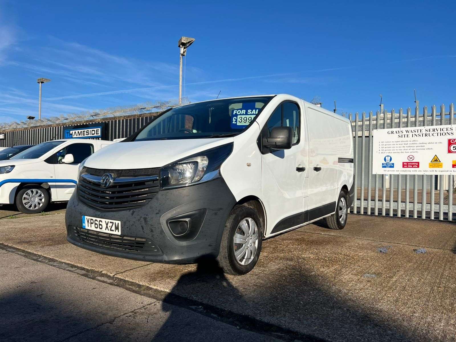 A 2016 VAUXHALL VIVARO 1.6 CDTi 2700 Panel Van 5dr Diesel Manual L1 H1 Euro 5 (115 ps) A 2016 VAUXHALL VIVARO 1.6 CDTi 2700 Panel Van 5dr Diesel Manual L1 H1 Euro 5 (115 ps)