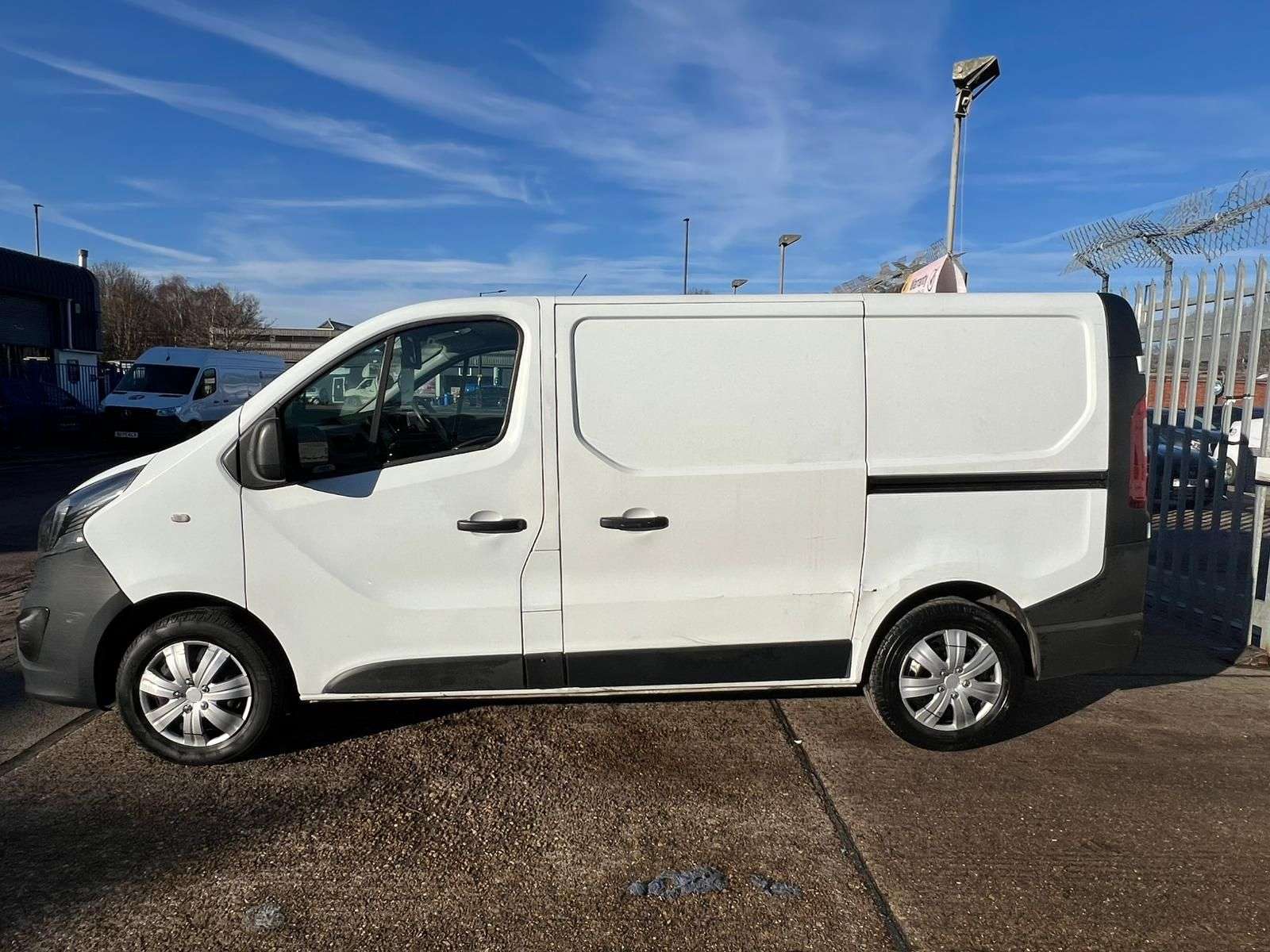 2016 VAUXHALL VIVARO 2016 VAUXHALL VIVARO