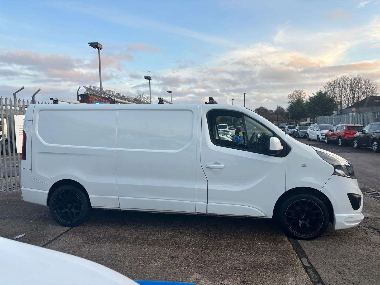 2018 VAUXHALL VIVARO 2018 VAUXHALL VIVARO