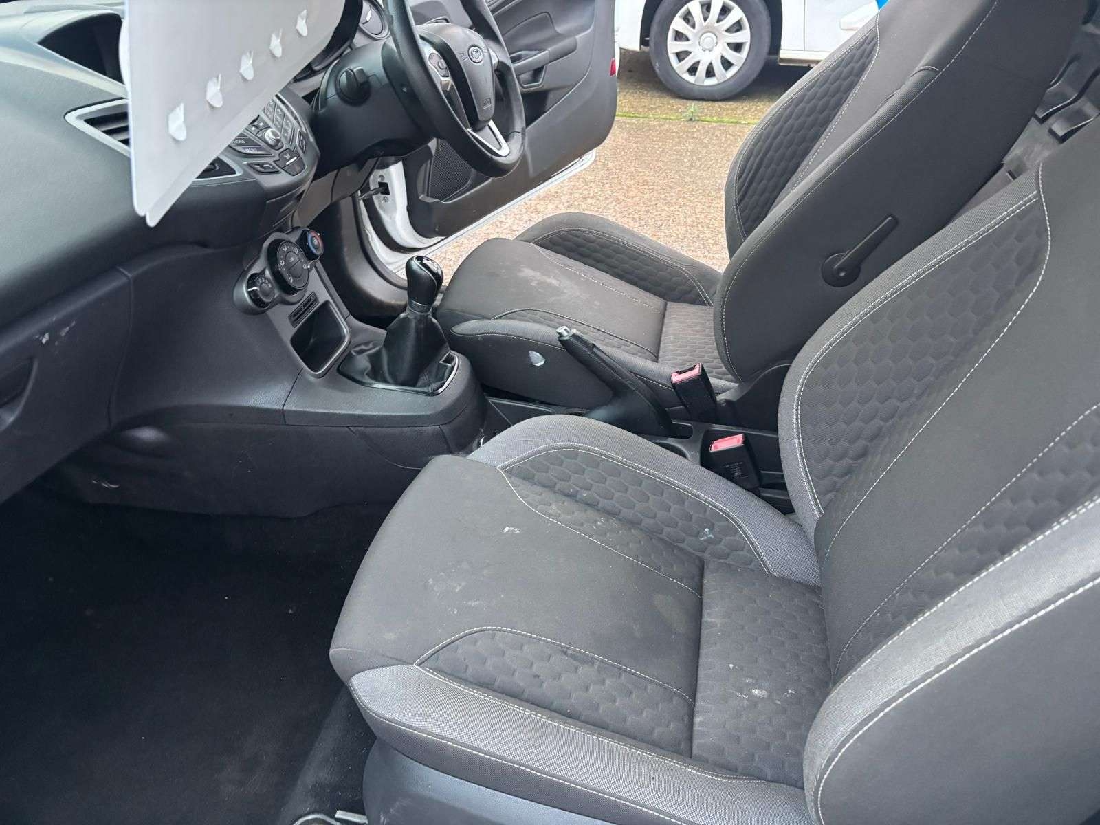 2016 FORD FIESTA VAN 2016 FORD FIESTA VAN