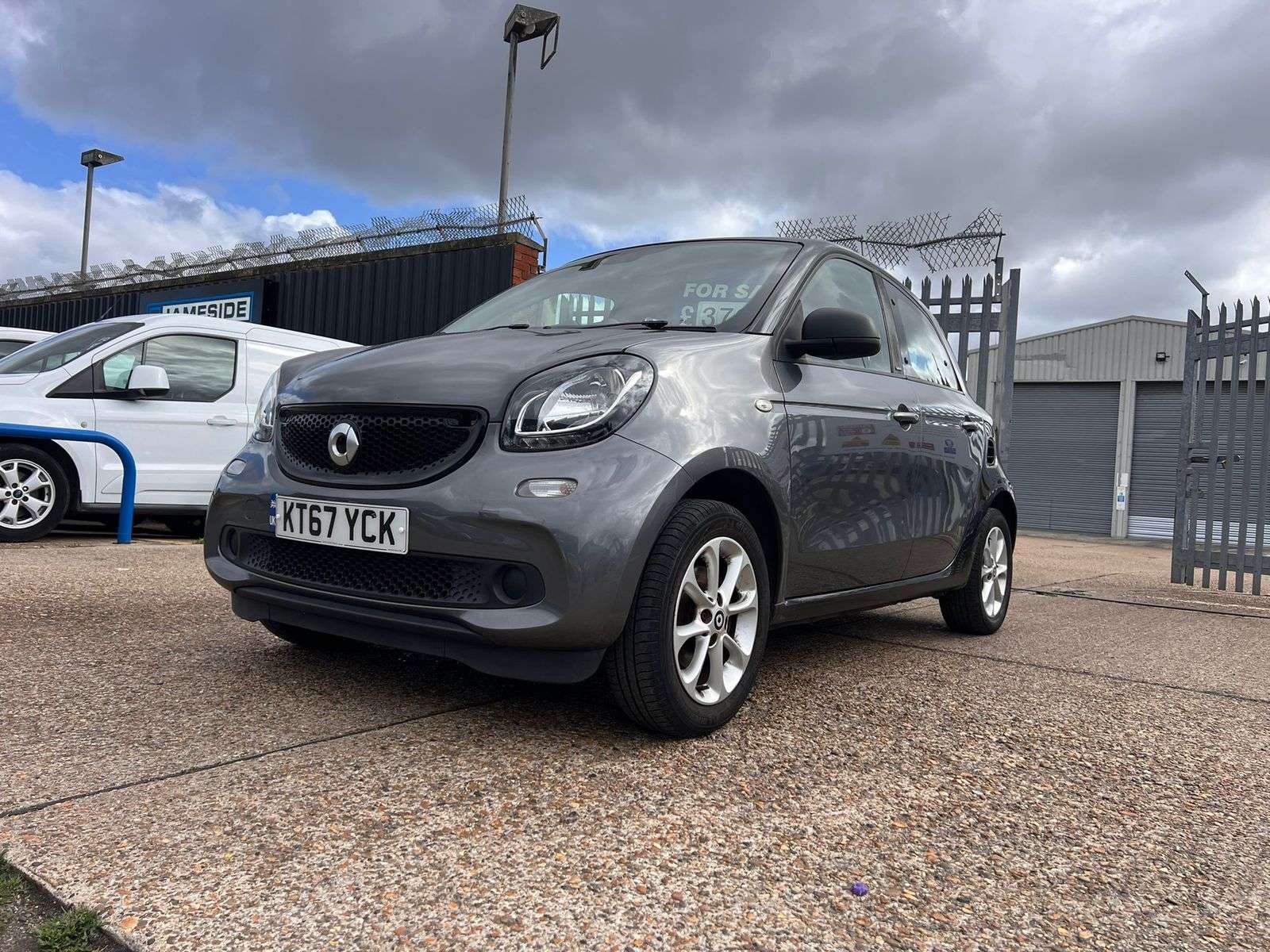 2018 SMART FORFOUR 2018 SMART FORFOUR